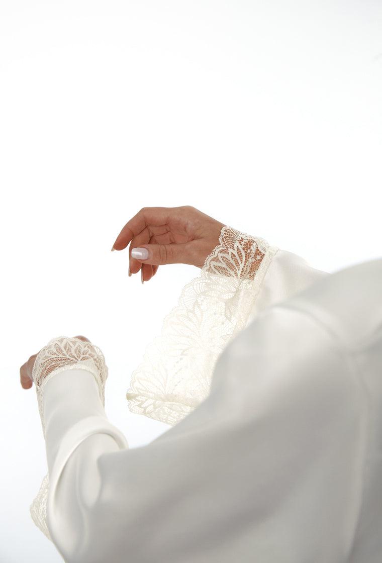 Bata Gilot - Gardenia-Black Limba