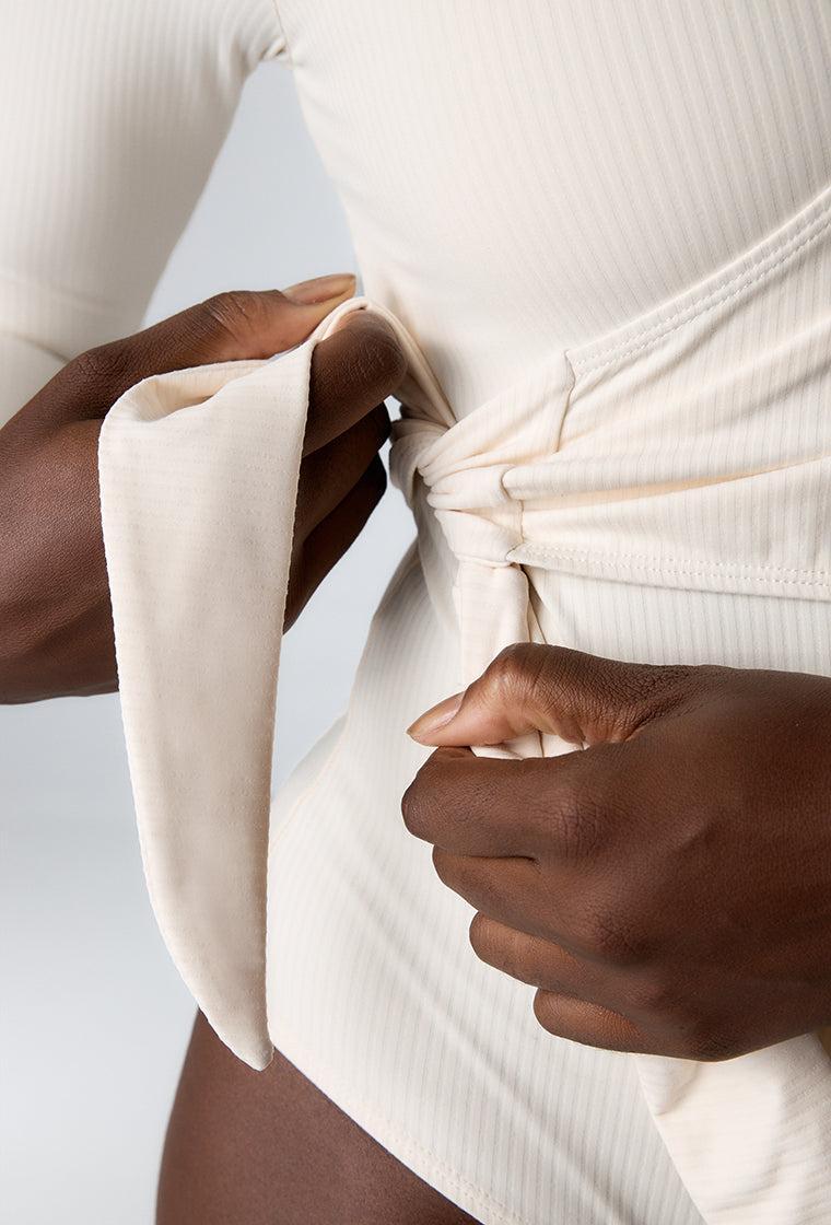 Body deportivo Carm - Cream-Black Limba