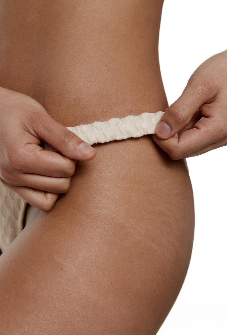 Braga bikini brasileña Fanny - Cream-Black Limba