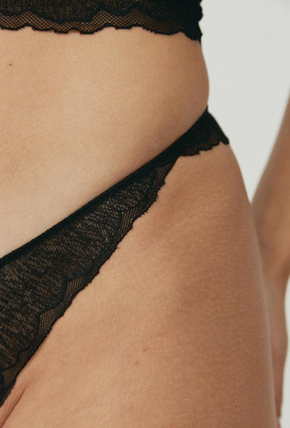 Braga brasileña Nubia - Black-Black Limba