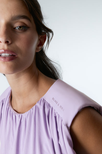 Camiseta deportiva fluida Gather - Lavender-Black Limba