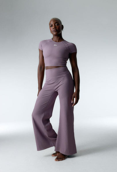 Conjunto deportivo Aura - Mauve & Cream-Black Limba