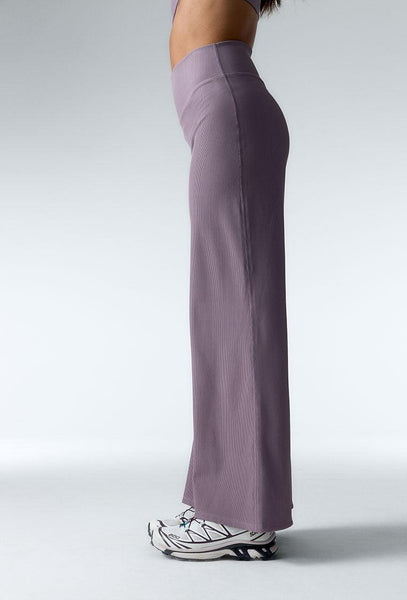 Conjunto deportivo Aura - Mauve & Cream-Black Limba
