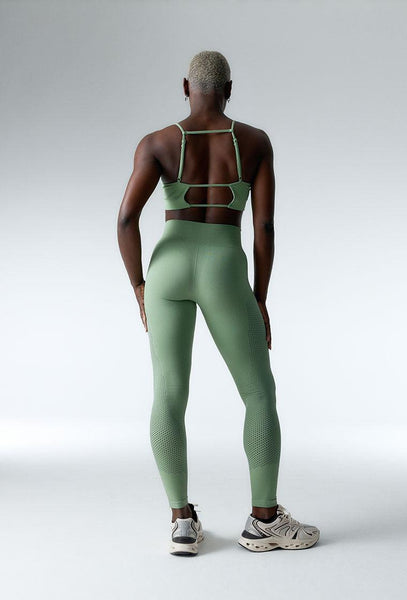 Conjunto deportivo Core Form - Leaf green-Black Limba