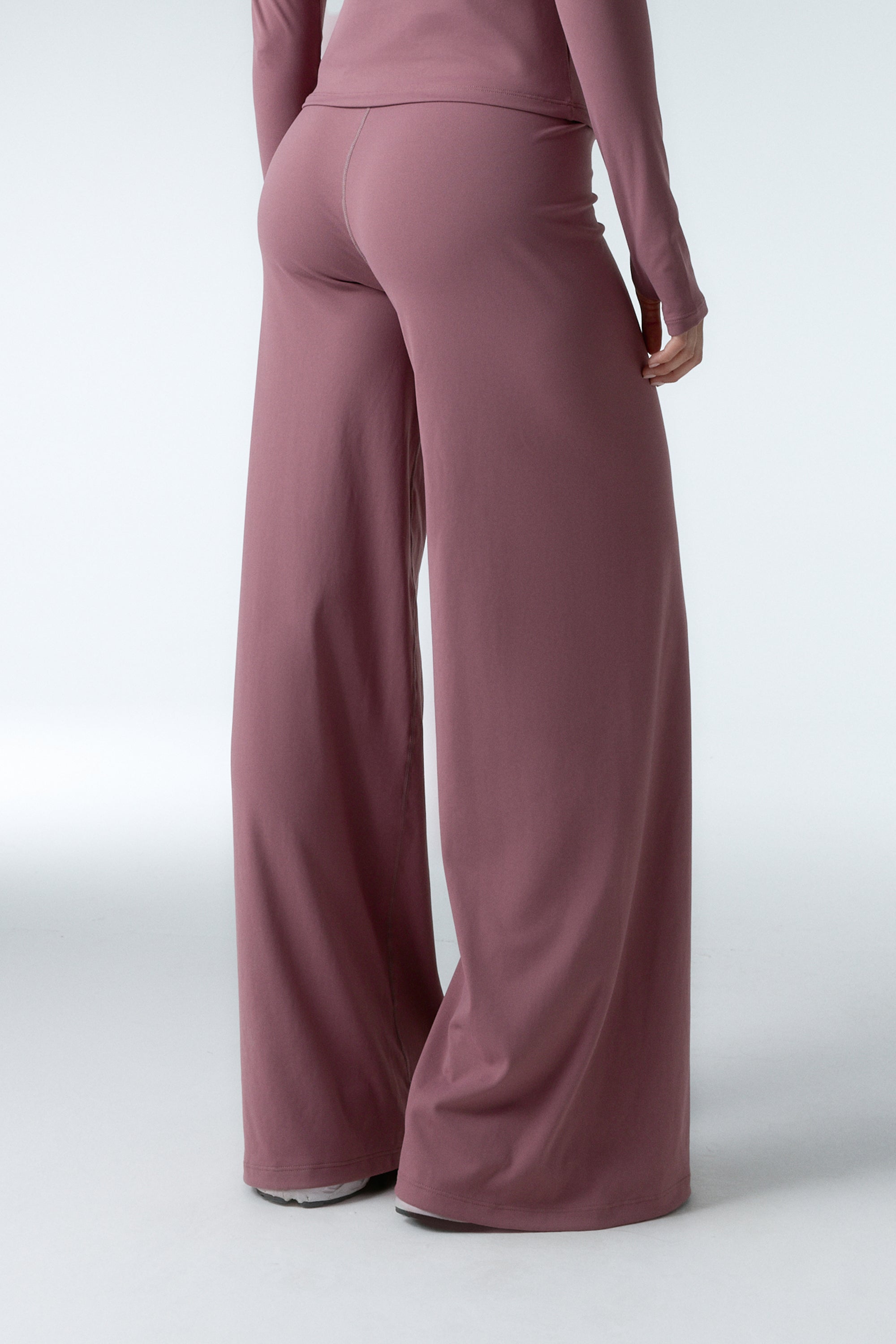 Conjunto deportivo Halves - Rose brown-Black Limba