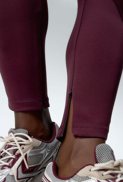 Conjunto deportivo Peak motion - Aubergine-Black Limba