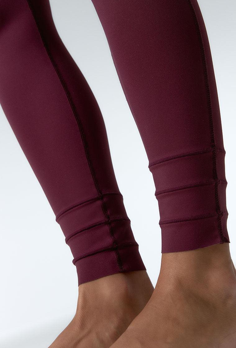 Mono deportivo recortable Balance - Aubergine-Black Limba