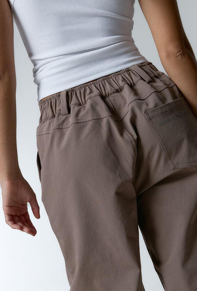Pantalón cargo Motion - Camel-Black Limba