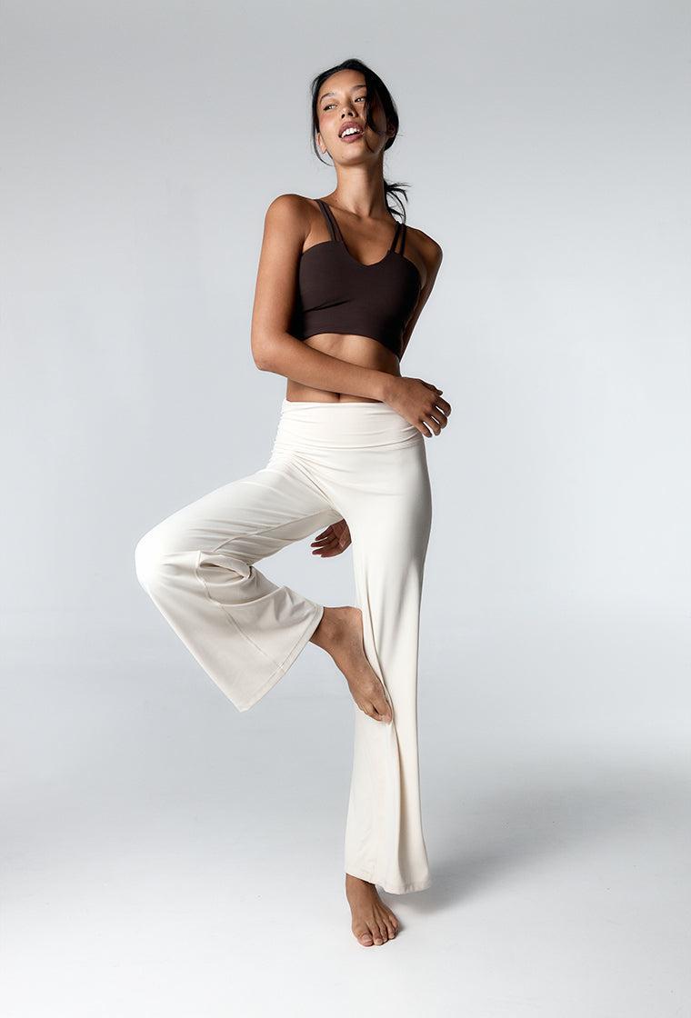 Pantalón deportivo Bell - Cream-Black Limba