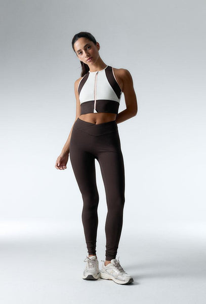 Top deportivo de sujeción alta Trackline - Chocolate & Cream-Black Limba