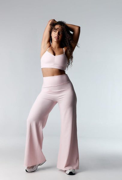 Top deportivo de sujeción baja Elle - Marshmallow-Black Limba