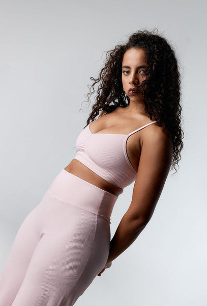 Top deportivo de sujeción baja Elle - Marshmallow-Black Limba