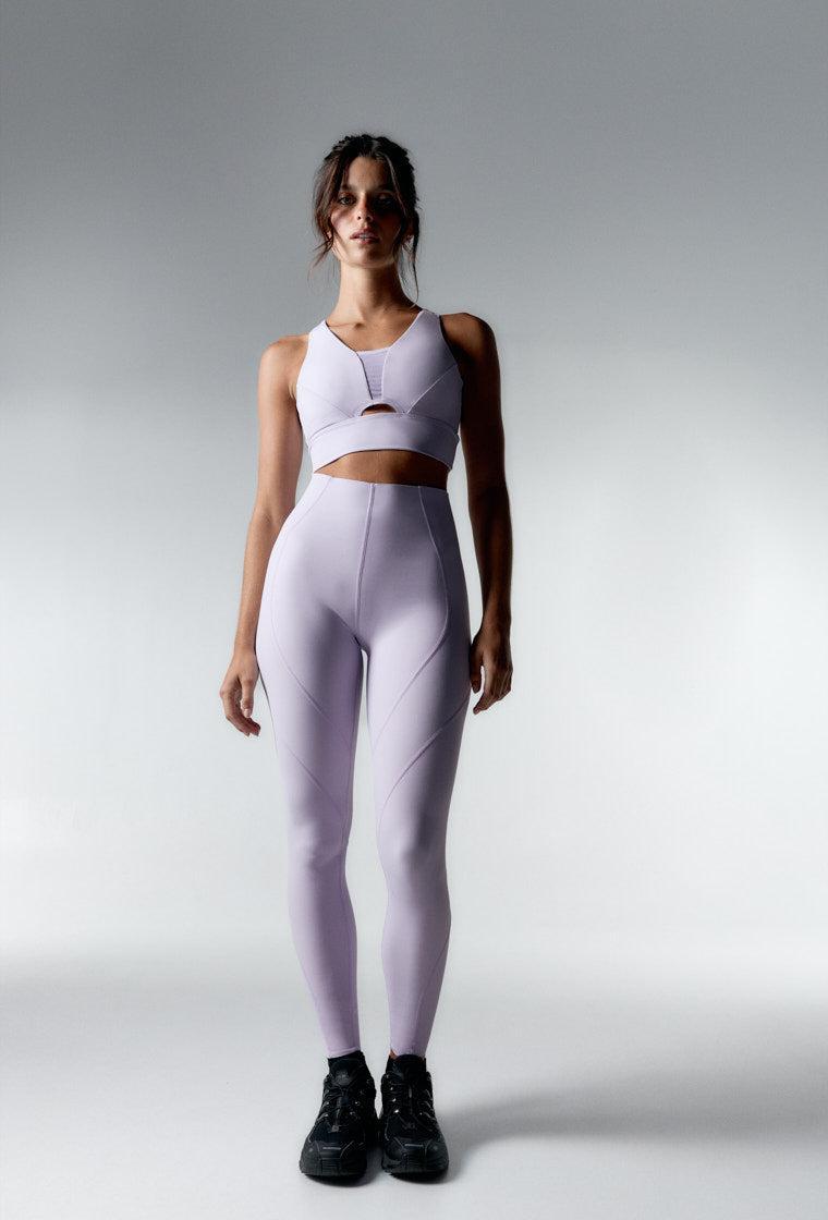 Top deportivo de sujeción media Becca - Lavender-Black Limba
